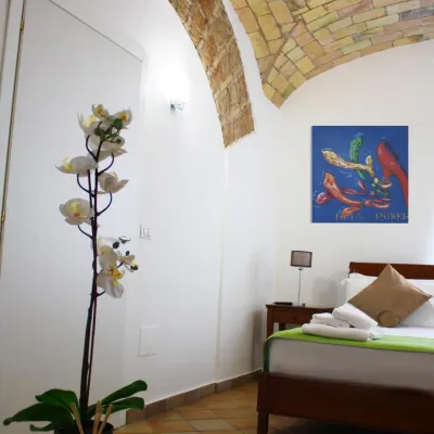 Roma Resort Colosseum Hotels near Manzoni Metro Station