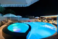 Vullkan Hotel - Pool