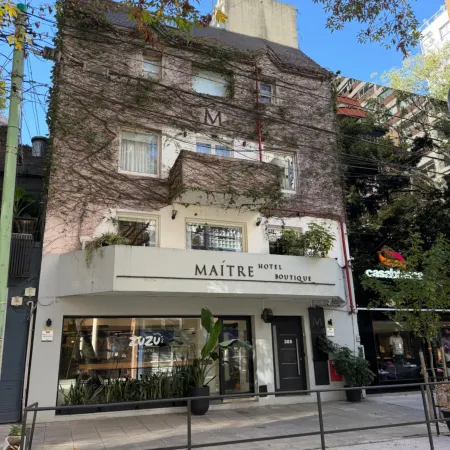 Maitre Hotel Boutique Отели рядом с достопримечательностью «Стадион G.E.B.A»