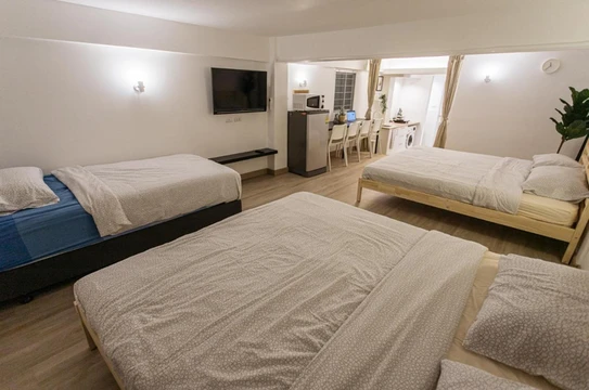 รูปภาพของB2 Large + Comfort full kitchen near MRT Bangson