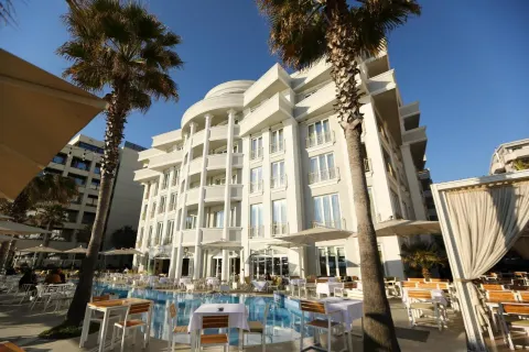 Palace Hotel & Spa
