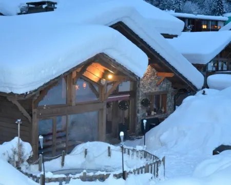 Hôtel et Chalet Au Coin du Feu Chilly Powder Hoteles en Morzine