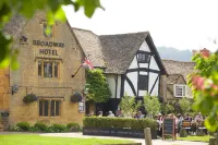 The Broadway Hotel Hotels near Broadway Tower