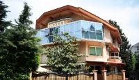 Hotel Aristocrat & Fish Restaurant Hotels in Skopje