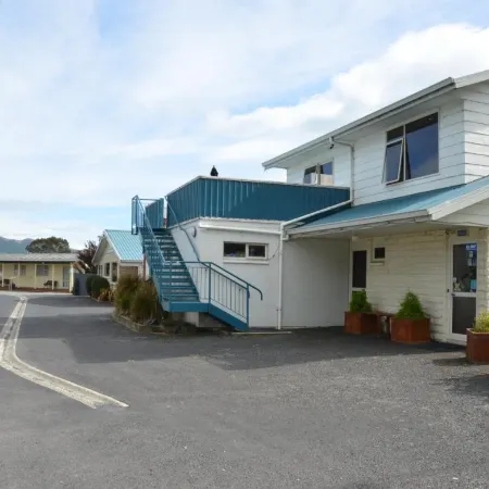 Esplanade Motels