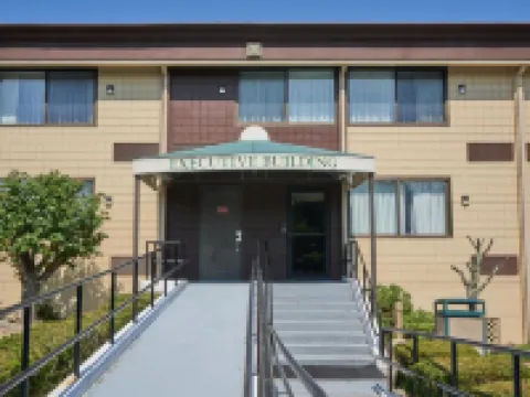 Riverview Inn & Suites Hotels in Somerset