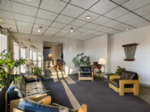 Gateway Inn Hotels in Merrick