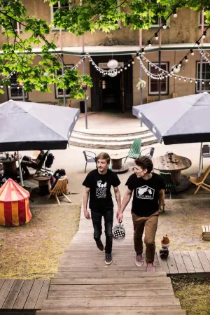 Downtown Forest Hostel & Camping Отели в г. Вильнюс