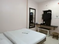 Hotel Satyam - Parking
