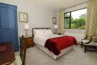 An Dooneen, the Hurley Farm B&B Hotels near Feohanagh, stop 332691