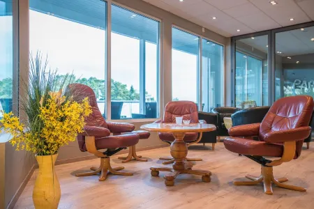 Almaas Hotell Stord As Отели в г. Бёмлу