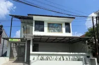 Trubus Guesthouse Syariah Magelang mitra RedDoorz Hotel dekat Getuk Pojok Bu Endang ( pusat )