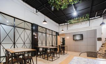 RedDoorz Plus @ Jalan Raden Intan Lampung