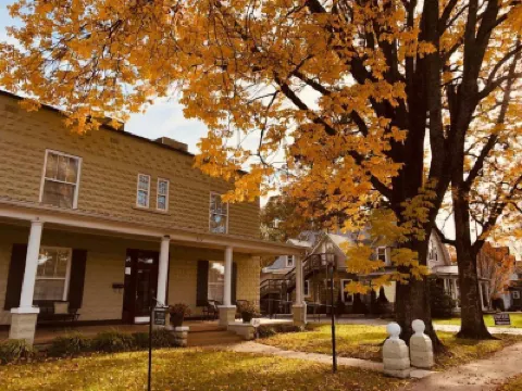 Grand Lux Inn Hotels in 