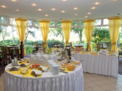 ホテル マークス ガルニ ツィングシュトのホテル