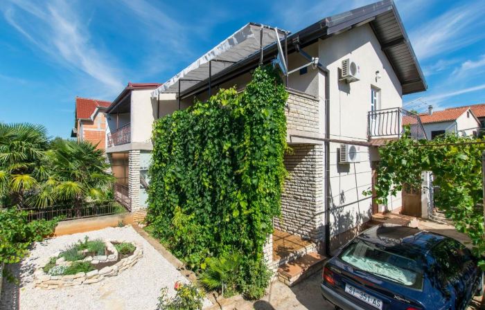 Apartments Andrija