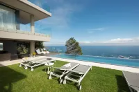 CB-One Luxury Stay - สระว่ายน้ำแบบอินฟินิตี้