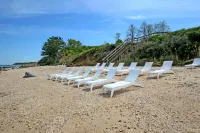 The Cliffside Resort Condominiums Hotel a Southold