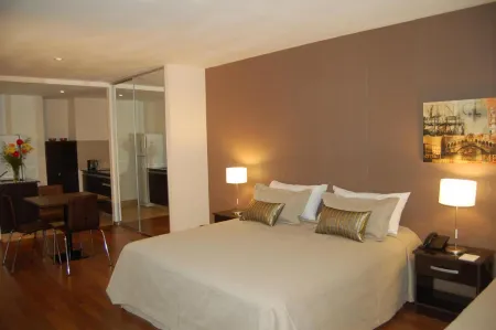 Hotel de la Cite Отели в г. Росарио