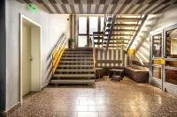 SL'Otel Budget Hotels in Kothen