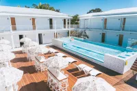Bounce Noosa Hotels in Tewantin