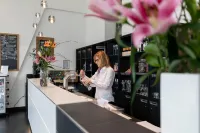 Garner Hotel BERLIN - SPANDAU by IHG - bar