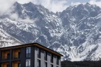 Intourist Kazbegi - parking