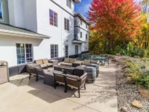 River Hills Hotel- Mankato Hotels in Mankato