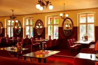 阿姆路易森廣場飯店