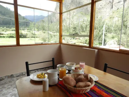 Ayllu B&B Ollantaytambo Отели рядом с достопримечательностью «Пляж Оллантайтамбо»