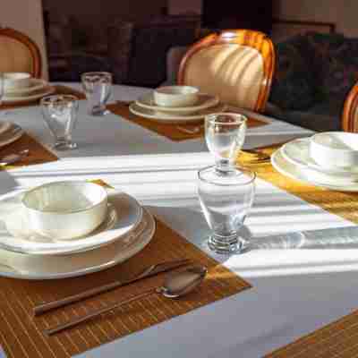 Verula City Apartments Dining/Meeting Rooms