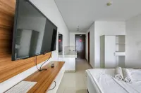RedLiving Apartemen Enviro - Aurora Rooms