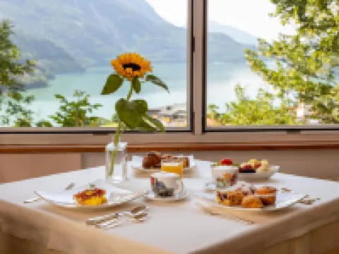 Hotel Londra Slow Living Molveno Hotels in Molveno