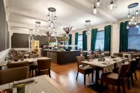 Hotel Asiris