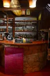 曾提克飯店及鹽洞 - 酒吧
