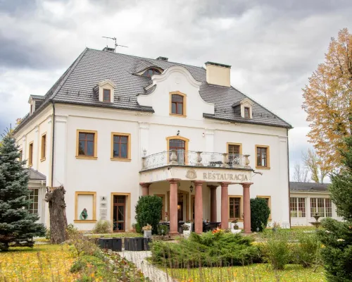 Pałac na Wodzie Hotel & Spa Hotels in Podgorzyn