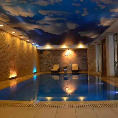Paris Plaza Hotel