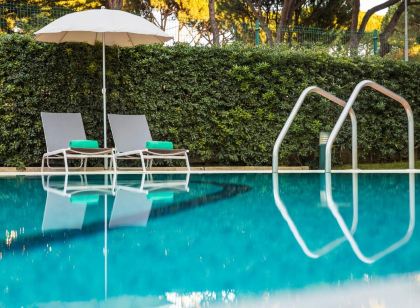 The Patio Suite Hotel
