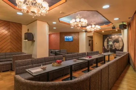 Atami Onsen Sakuraya Ryokan Отели рядом с достопримечательностью «Kinomiyajinja»