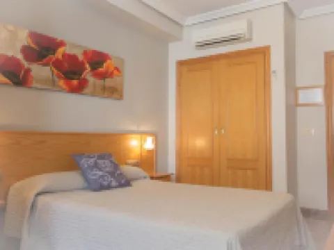 L'Oncle Pere Habitacions Hotels in Ribera Alta