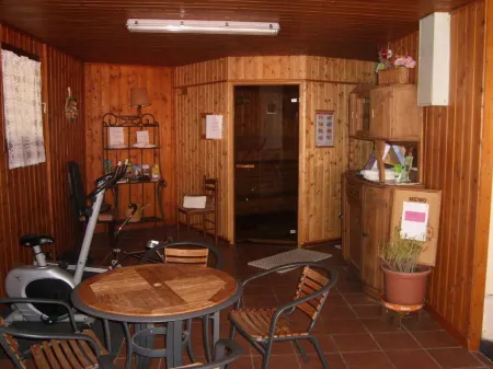 Hotel Restaurant Home des Hautes Vosges Отели в г. Крют