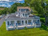 The Sparhawk Oceanfront Resort Hotels near Ogunquit Beach