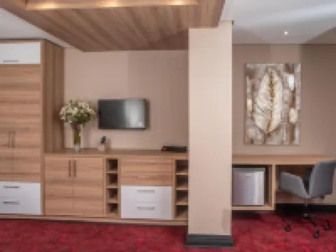 Loch Logan Hotel Hotels in Bloemfontein