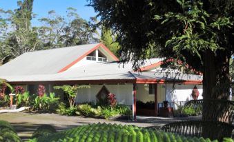 Lokahi Lodge