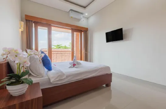 Candra Loka Studio & Apartment by The Loka Отели рядом с достопримечательностью «Universitas Dhyana Pura»