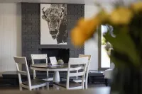 Copperhead Lodge Hotels in Anaconda