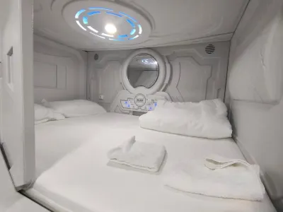 Just Hostel Capsules Hotels near Estacion de Renfe Alacant Terminal