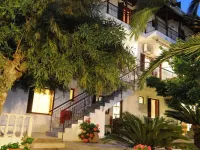 Margarita Apartments Hotels in Kanalion