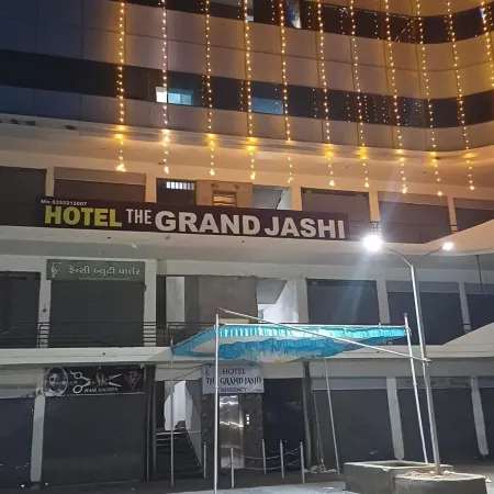 Hotel the Grand Jashi Residency