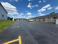Perth Plaza Inn & Suites - Motels